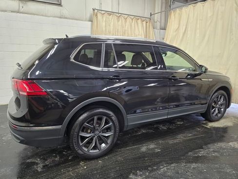 Used 2022 Volkswagen Tiguan SE FWD image 6