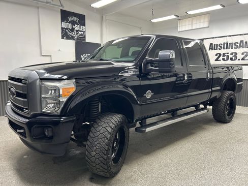 Used 2016 Ford F350 Platinum w/ Platinum Package AWD/4WD image 3