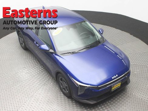 Used 2025 Kia K4 FWD image 3