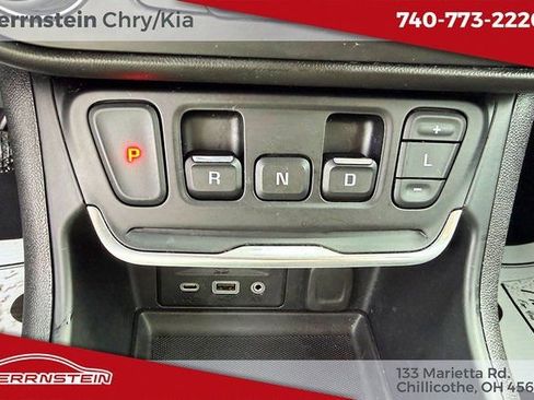 Used 2020 GMC Terrain SLE w/ Driver Convenience Package image 19