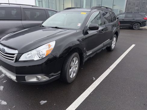 Used 2011 Subaru Outback 3.6R Limited image 7