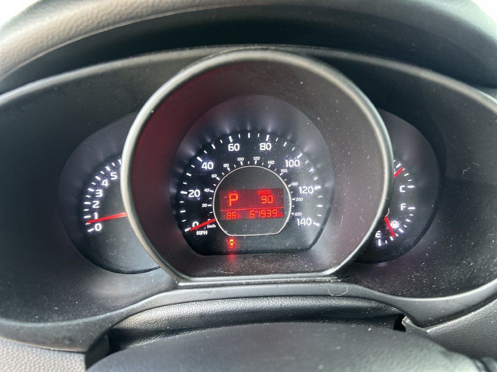 Used 2018 Kia Soul FWD image 34