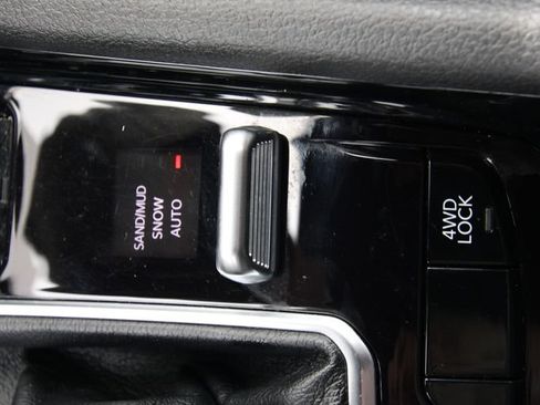 Used 2025 Jeep Compass Limited AWD/4WD image 34