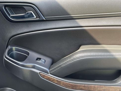 Used 2018 Chevrolet Tahoe LT image 16