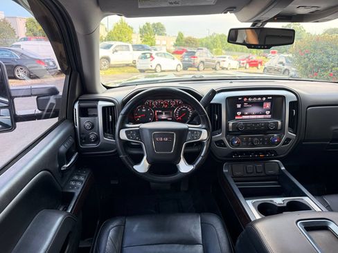 Used 2015 GMC Sierra 1500 SLT w/ SLT Crew Cab Value Package AWD/4WD image 30