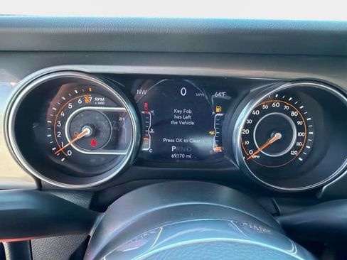 Used 2023 Jeep Gladiator Overland image 28