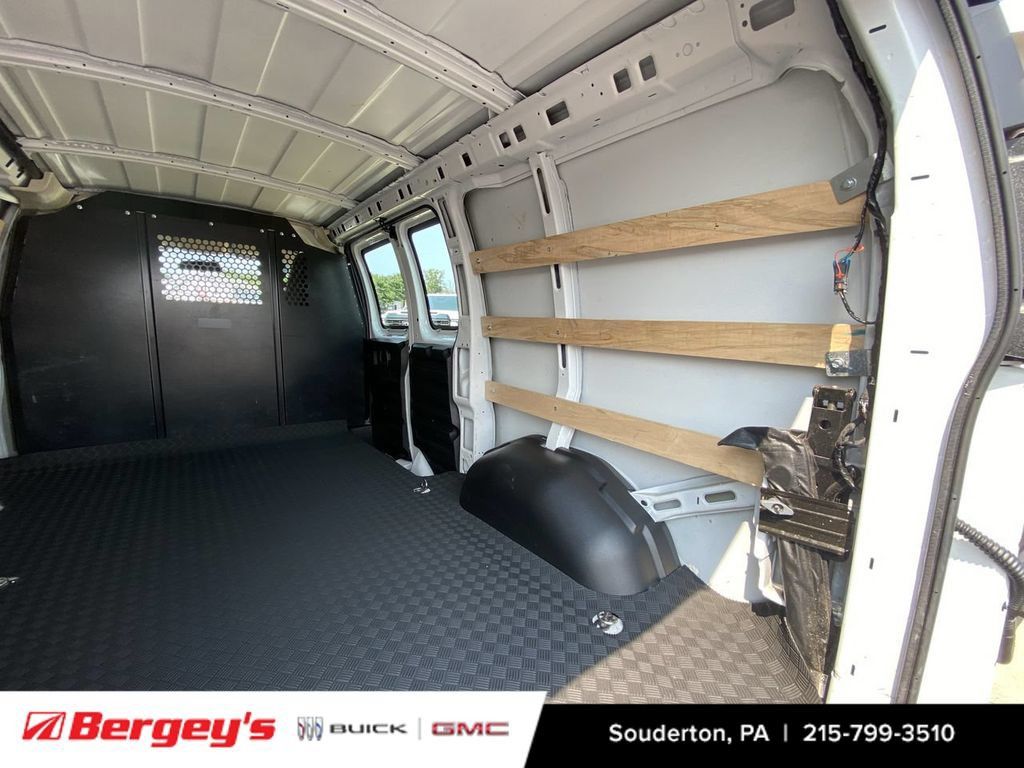 Certified 2025 Chevrolet Express 2500 w/ Driver Convenience Package RWD image 31