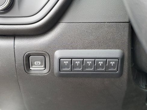 New 2025 GMC Sierra 3500 Pro w/ Convenience Package AWD/4WD image 24