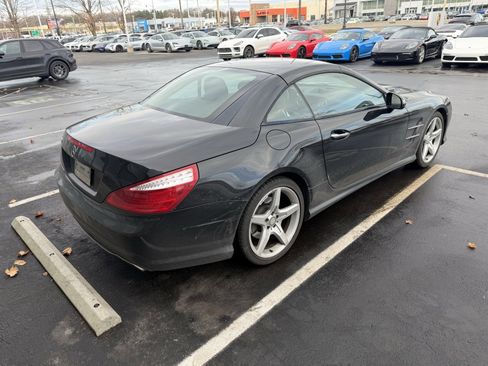Used 2014 Mercedes-Benz SL 550 image 3