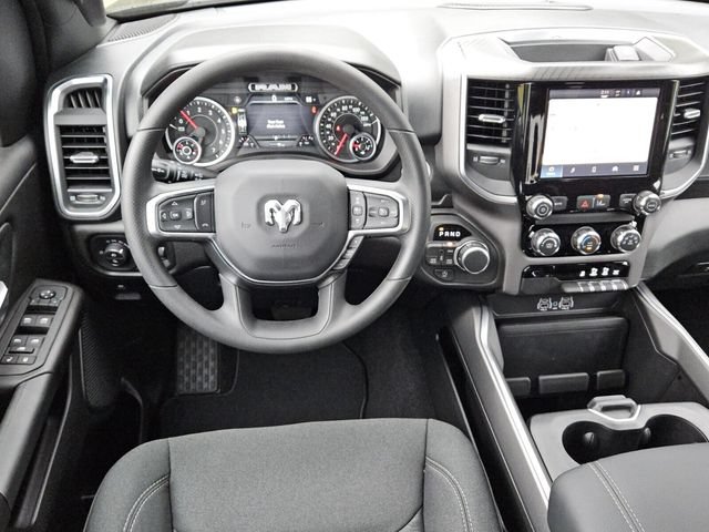New 2026 RAM 1500 Express AWD/4WD image 12