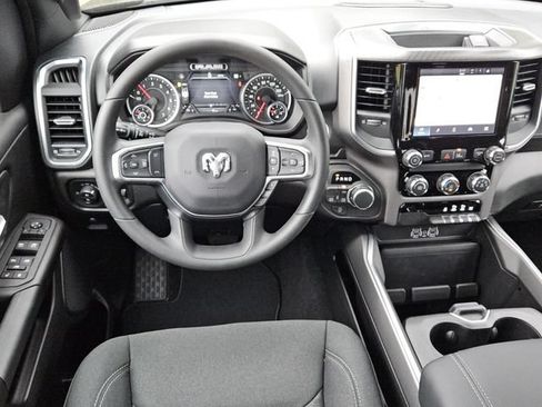 New 2026 RAM 1500 Express AWD/4WD image 12
