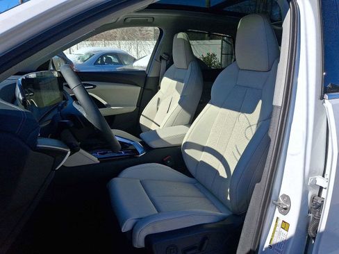 New 2025 Audi Q5 Prestige image 5