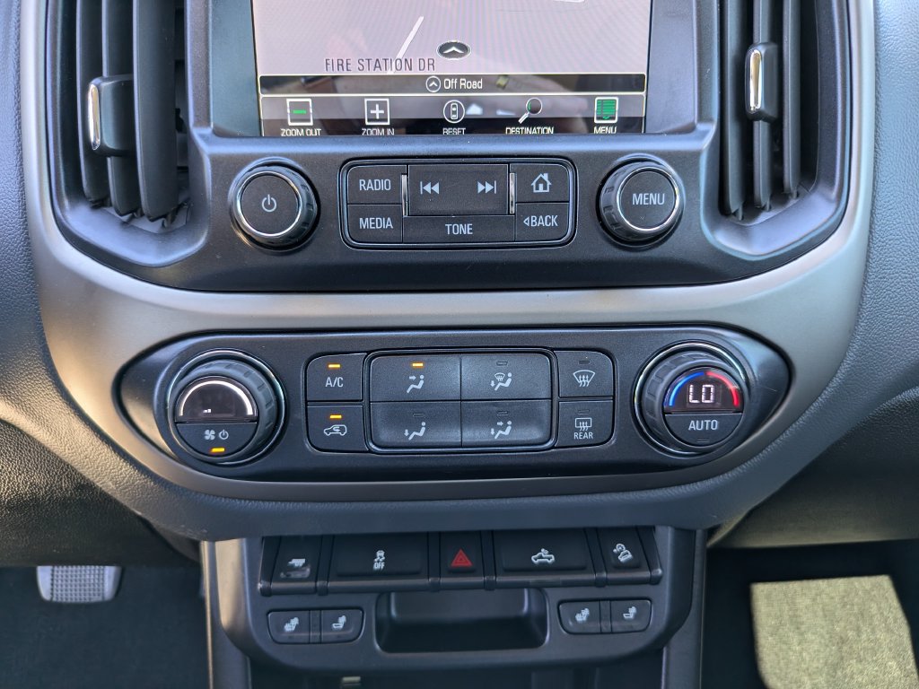 Used 2018 Chevrolet Colorado Z71 w/ Z71 Midnight Edition AWD/4WD image 27