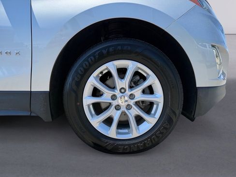Used 2020 Chevrolet Equinox LT FWD image 9