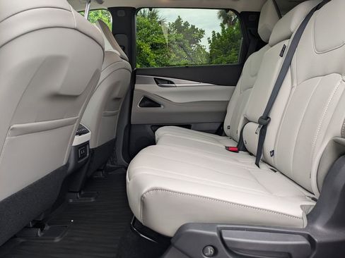 New 2026 INFINITI QX60 Luxe w/ Cargo Package image 16