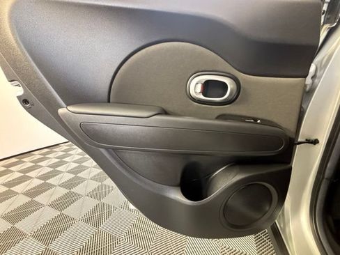 Used 2019 Kia Soul FWD image 21