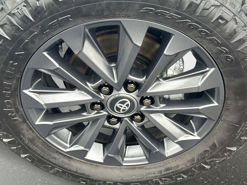 Used 2025 Toyota Land Cruiser Base image 11