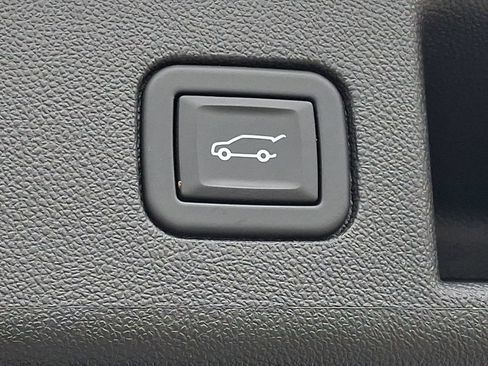 Certified 2023 Chevrolet Equinox RS AWD/4WD image 28