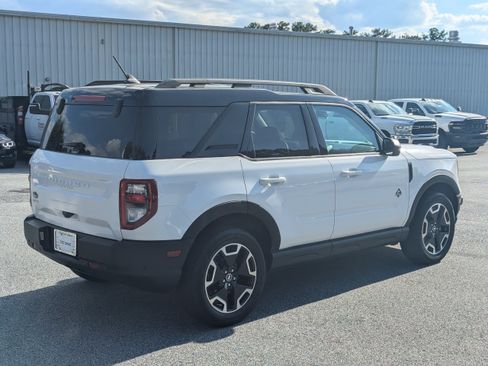 Used 2022 Ford Bronco Sport Outer Banks w/ Tech Package AWD/4WD image 8