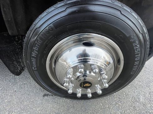 Used 2021 Ford F450 XL w/ Snow Plow Prep Package image 22