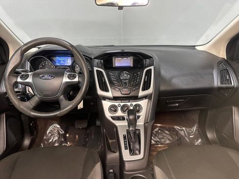 Used 2014 Ford Focus SE FWD image 12