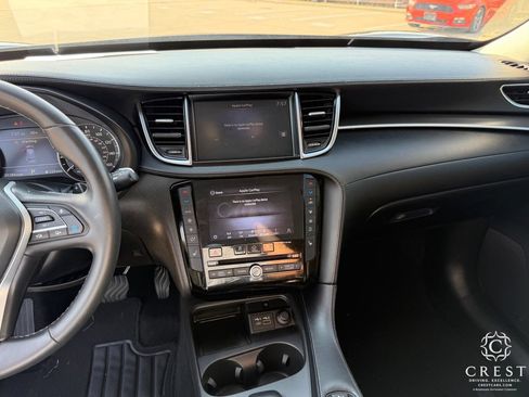 Used 2024 INFINITI QX50 Luxe FWD image 19