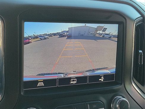 Used 2021 GMC Sierra 2500 AT4 image 18