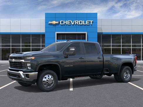 New 2026 Chevrolet Silverado 3500 LT AWD/4WD image 3