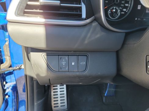 Used 2025 Genesis G70 2.5T w/ Sport Prestige Package image 19