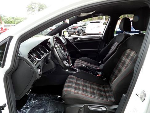 Used 2020 Volkswagen GTI S image 35