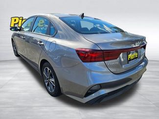 Used 2024 Kia Forte LXS video 3