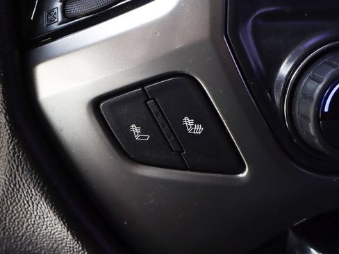 Used 2018 Chevrolet Silverado 1500 LT w/ All Star Edition AWD/4WD image 39
