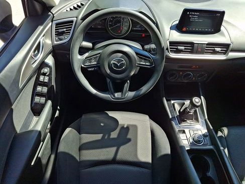 Used 2017 MAZDA MAZDA3 Sport FWD image 13