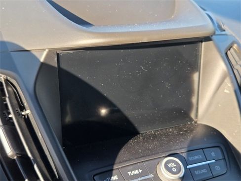 Used 2019 Ford Escape SE image 14