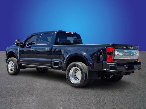 Certified 2026 Ford F350 Platinum w/ Platinum Plus Package AWD/4WD image 6