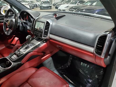 Used 2016 Porsche Cayenne GTS AWD/4WD image 15