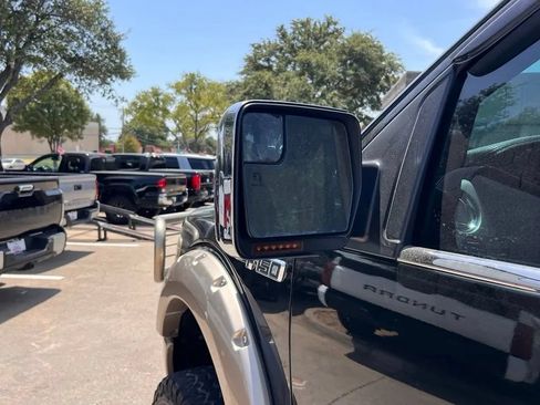 Used 2014 Ford F150 Lariat w/ Equipment Group 502A Luxury AWD/4WD image 14