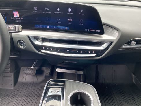Certified 2025 Cadillac Lyriq Sport w/ LPO, Floor Liner Package AWD/4WD image 24