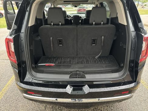 Used 2023 GMC Acadia Denali w/ Black Diamond Edition AWD/4WD image 36