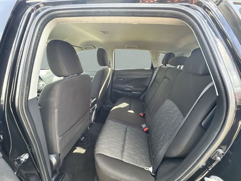 Used 2023 Mitsubishi Outlander Sport LE AWD/4WD image 23