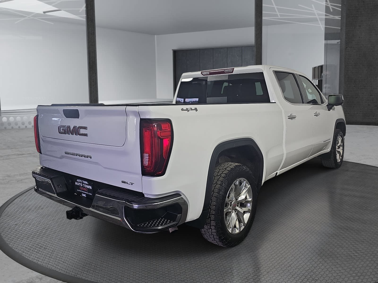 Used 2021 GMC Sierra 1500 SLT w/ SLT Premium Package AWD/4WD image 5