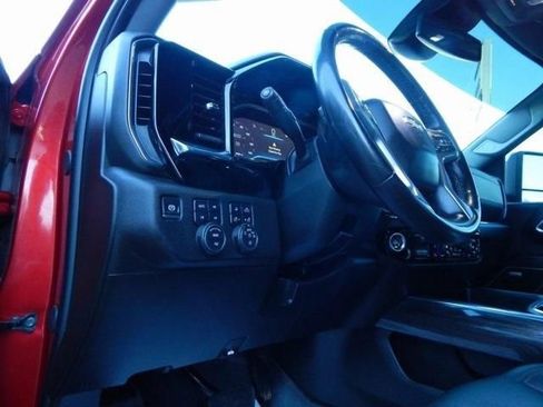 Used 2025 Chevrolet Silverado 2500 LTZ w/ LTZ Convenience Package image 18