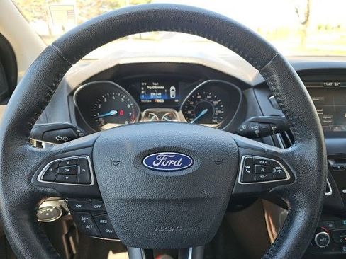 Used 2015 Ford Focus Titanium image 23