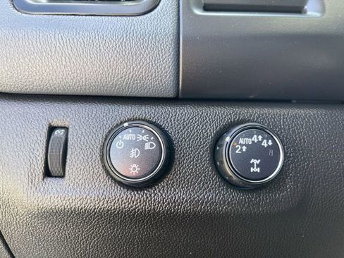 Used 2021 Chevrolet Colorado Z71 image 17