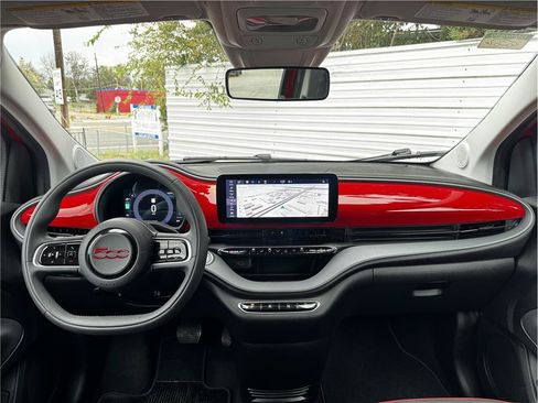 Used 2024 FIAT 500 e (RED) FWD image 18