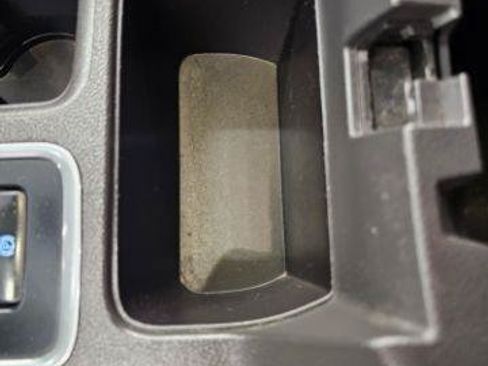 Used 2018 Ford Escape SE w/ Ford Safe & Smart Package FWD image 25