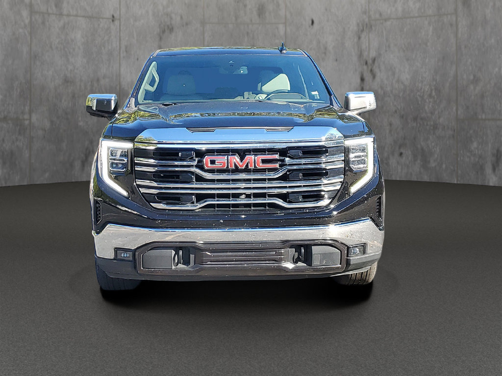 Used 2025 GMC Sierra 1500 SLT RWD image 2