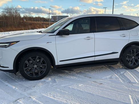 Used 2023 Acura MDX A-Spec image 14