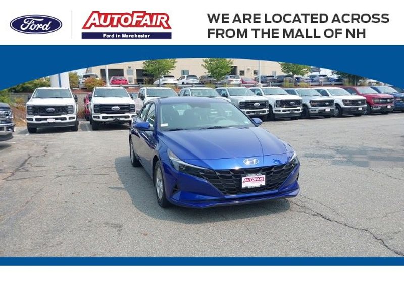 Used 2023 Hyundai Elantra SE image 1