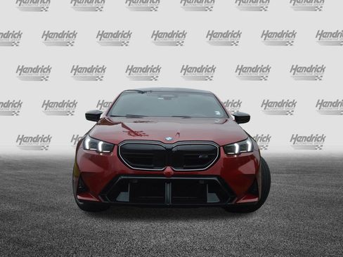 Used 2025 BMW M5 AWD/4WD image 2